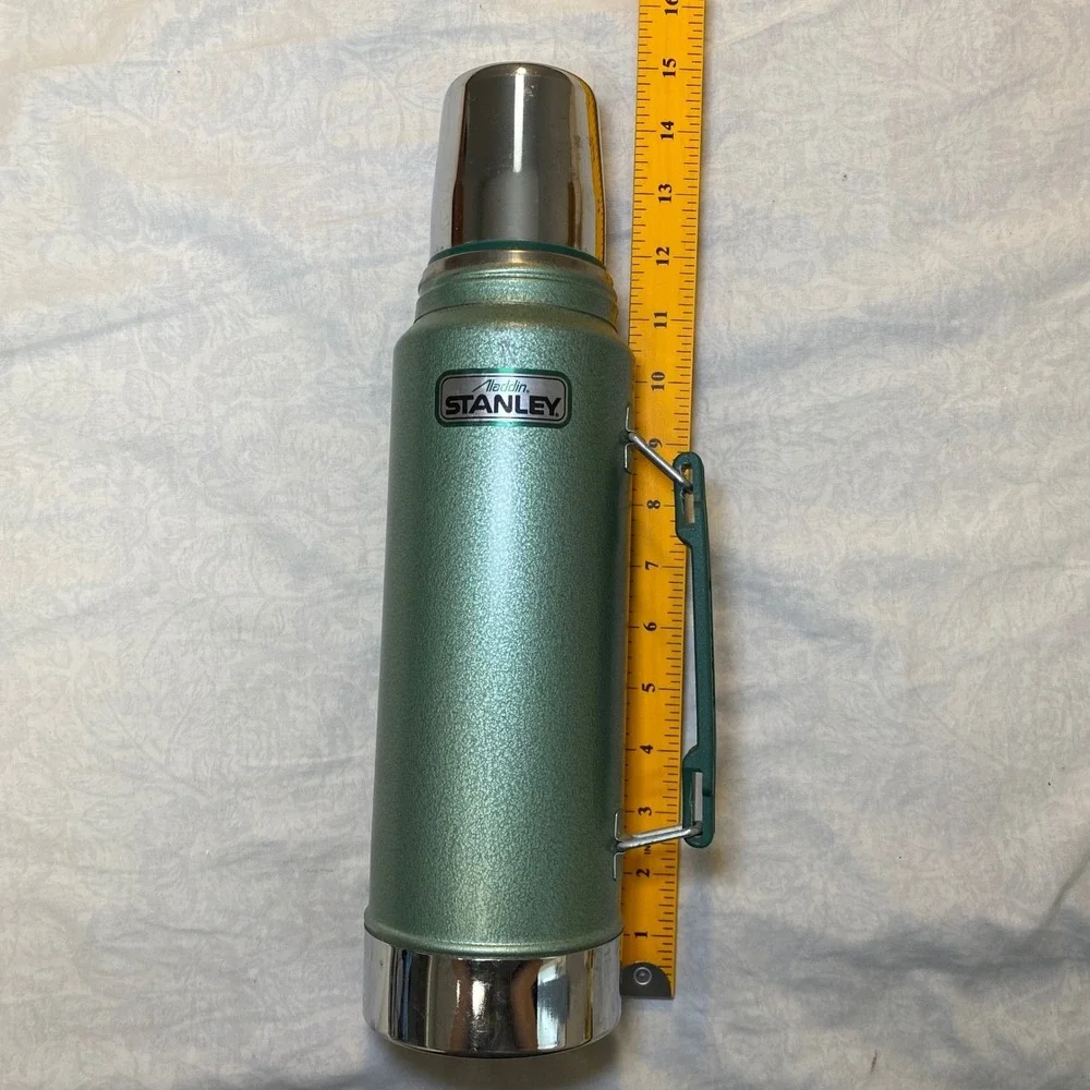 Vintage 1991 Aladdin Stanley A-944DH Quart Thermos Green Hammertone USA - Picture 2 of 10